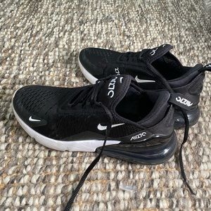 Nike Air Max 270